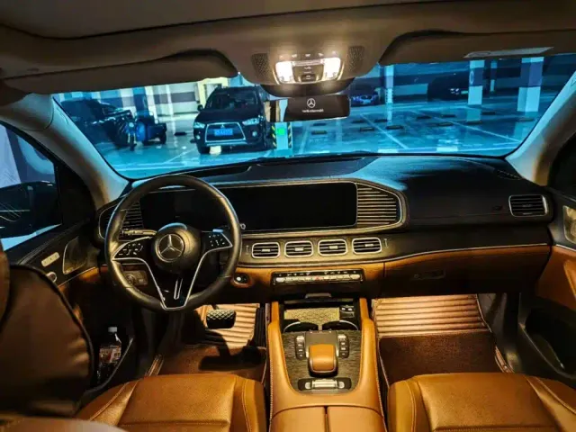 Mercedes-Benz GLE-Class — Фото автомобиля 10