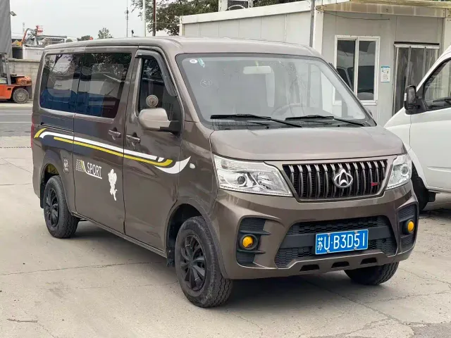 Changan Ruixing M60 — Фото автомобиля 3