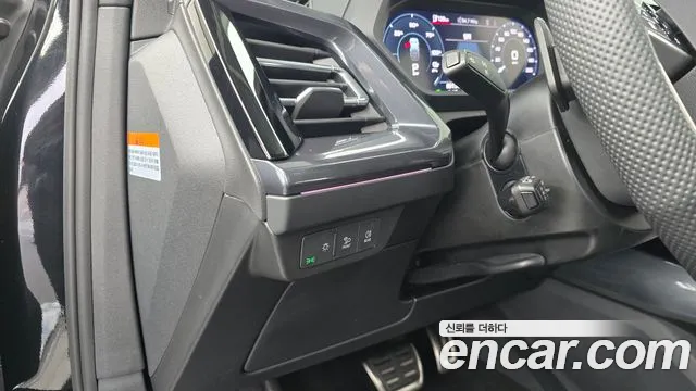 Audi Q4 e-tron F4 — Фото автомобиля 27
