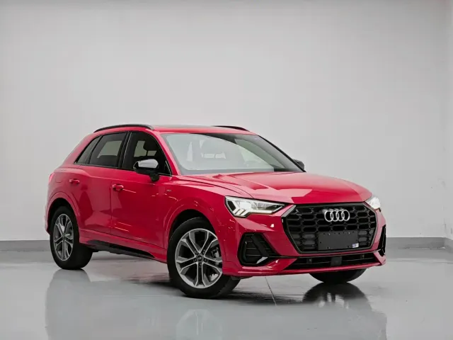 Audi Q3 — Фото автомобиля 3