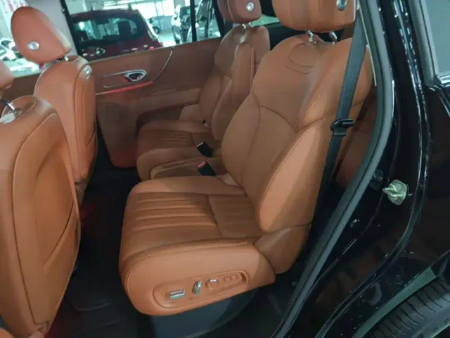 GAC Trumpchi Xiangwang S9 — Фото автомобиля 16