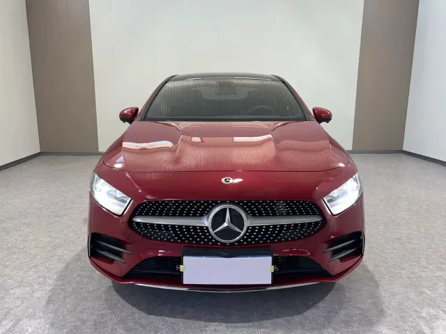 Mercedes-Benz A-Class — Фото автомобиля 3
