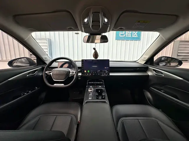 Wuling Starlight — Фото автомобиля 5