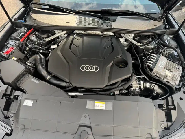 Audi A6L — Фото автомобиля 4