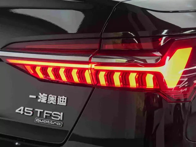 Audi A6L — Фото автомобиля 13