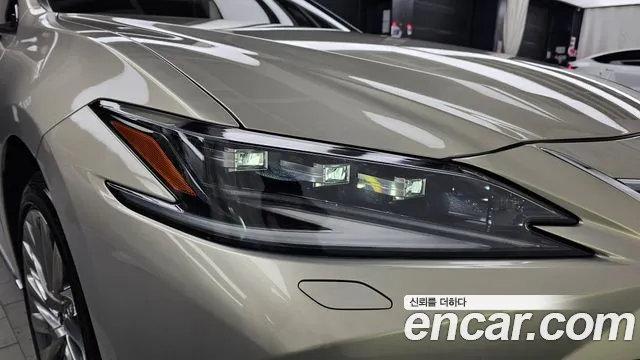 Lexus ES 7th Gen — Фото автомобиля 7