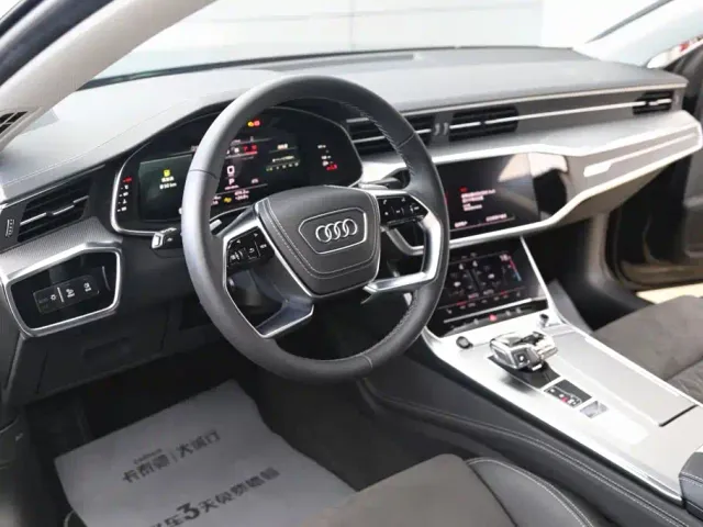 Audi A7L — Фото автомобиля 13
