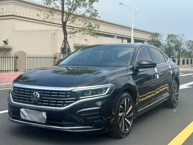 Фотография автомобиля — Volkswagen Passat
