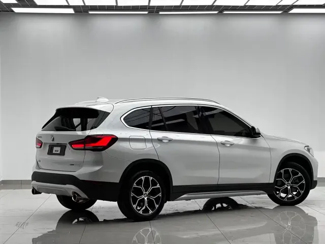 BMW BMW X1 2022 sDrive20Li Premium — Фото автомобиля 4