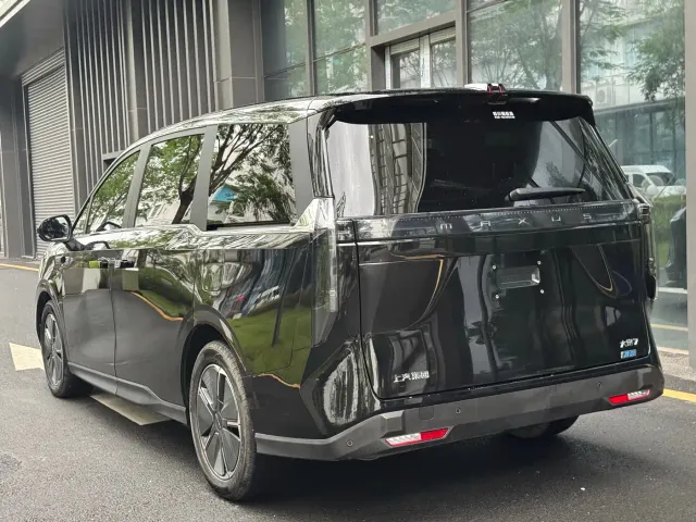 Maxus Dajia 7 — Фото автомобиля 4