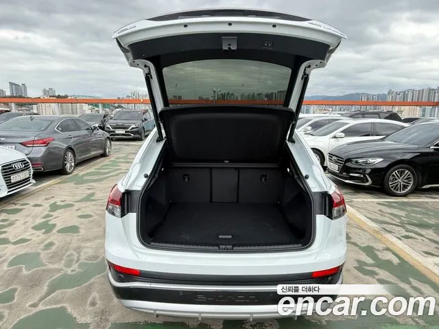 Audi Q4 e-tron F4 — Фото автомобиля 8