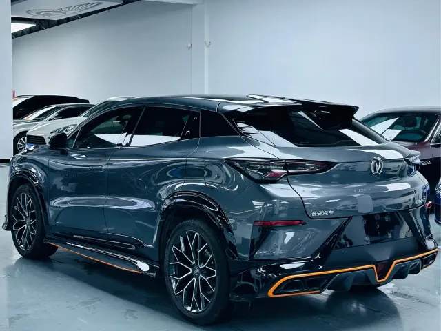 Changan UNI-T — Фото автомобиля 13