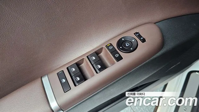 Hyundai Grandeur GN7 — Фото автомобиля 28