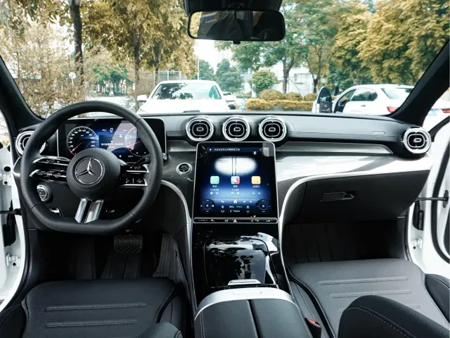 Mercedes-Benz C-Class — Фото автомобиля 24