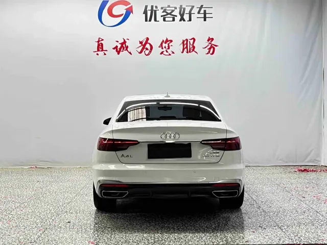 Audi A4L — Фото автомобиля 17