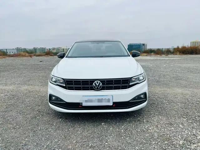 Volkswagen Bora — Фото автомобиля 2