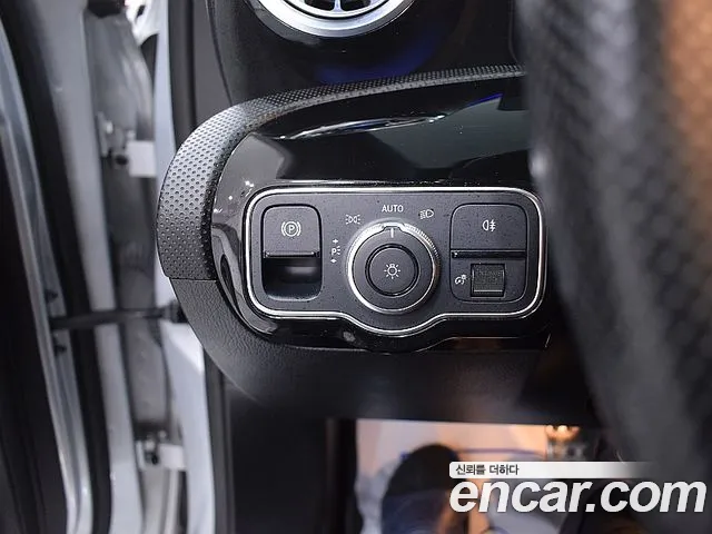 Mercedes-Benz A-Class W177 — Фото автомобиля 14