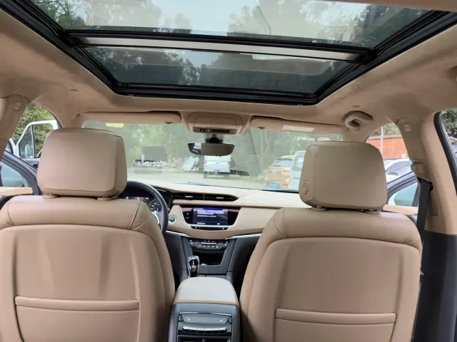 Cadillac XT5 — Фото автомобиля 14