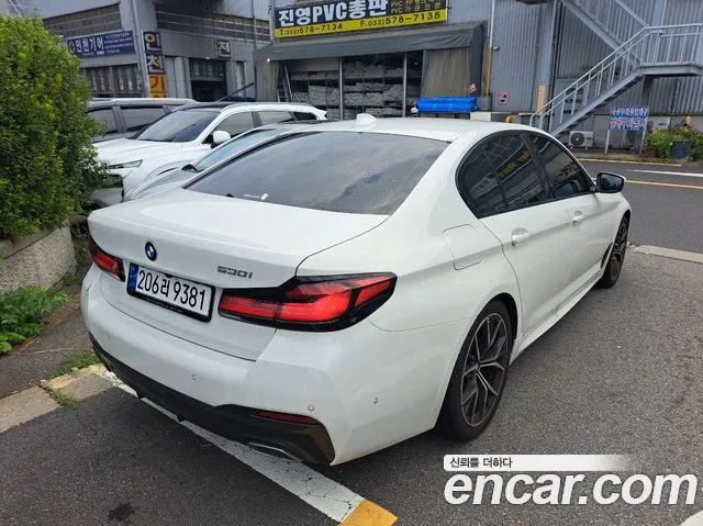 BMW 5-Series — Фото автомобиля 6