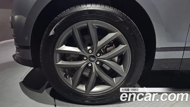 Land Rover Range Rover Velar — Фото автомобиля 5