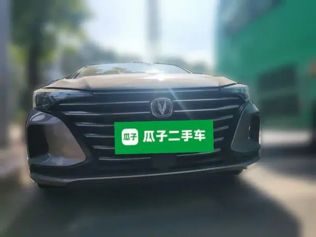 Changan Eado — Фото автомобиля 2
