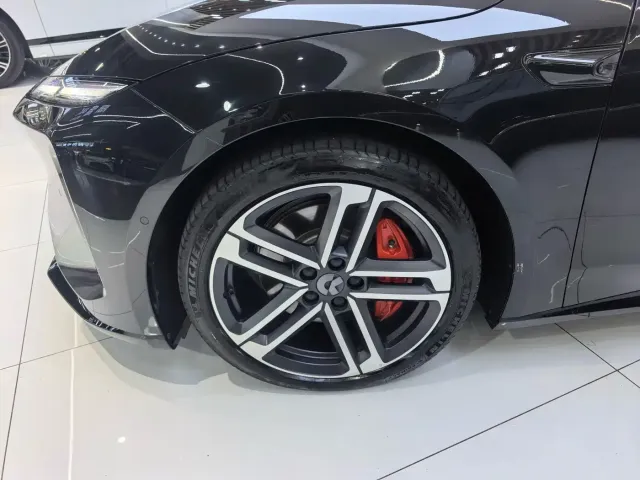 Nio ET5 Touring — Фото автомобиля 10