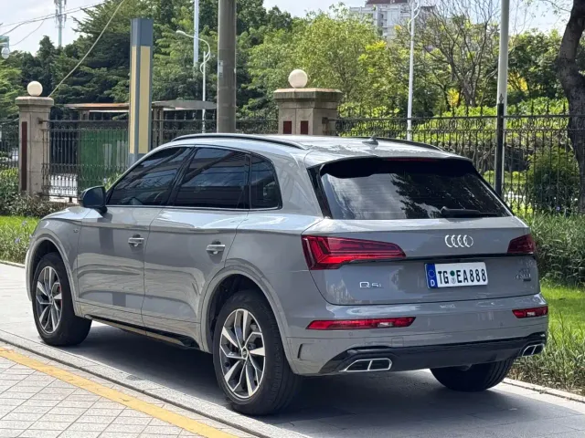 Audi Q5L — Фото автомобиля 4