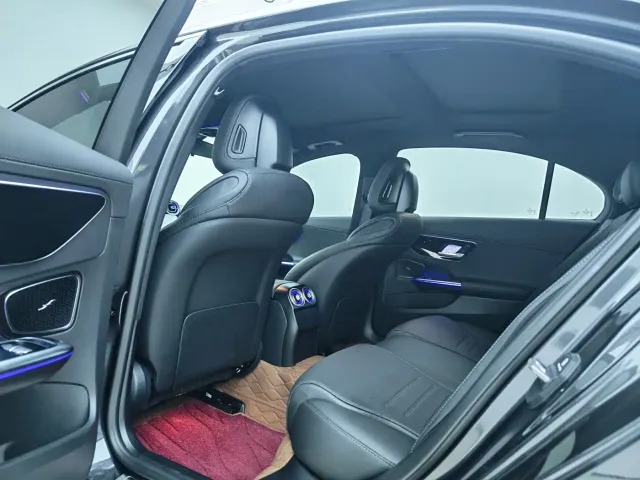 Mercedes-Benz C-Class — Фото автомобиля 5