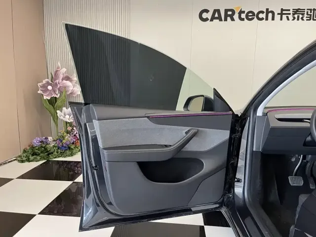 Tesla Model Y — Фото автомобиля 16