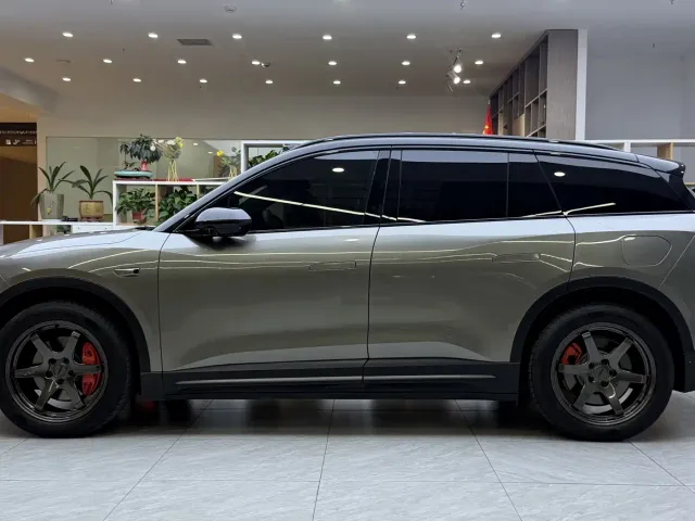 Nio ES6 — Фото автомобиля 3