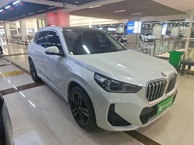 BMW X1 — Фото автомобиля 3