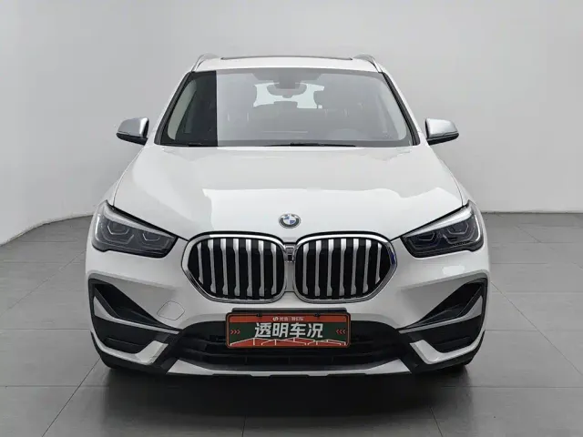 BMW X1 — Фото автомобиля 3