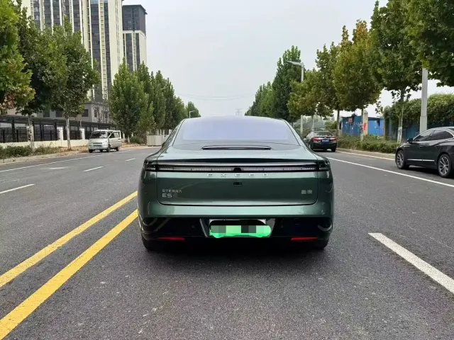 Exeed Exlantix ES 2025 Range Extender Pro Highway Assist — Фото автомобиля 9