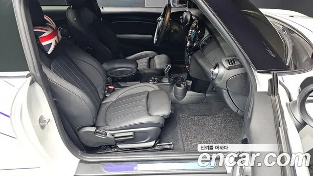 Mini Cooper — Фото автомобиля 26