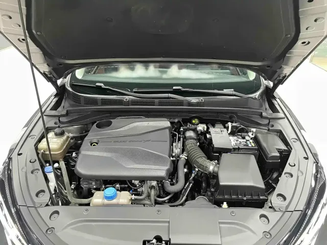 Changan Eado — Фото автомобиля 16