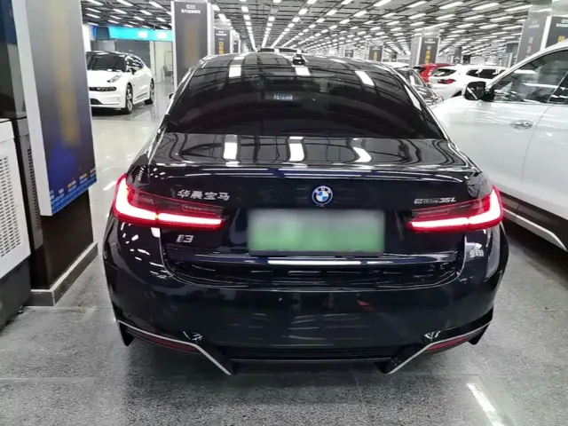 BMW i3 — Фото автомобиля 5