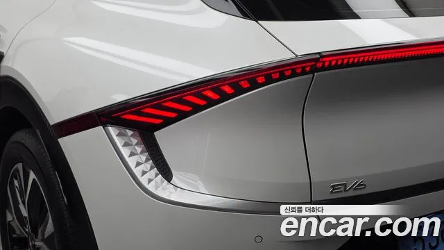 Kia EV6 — Фото автомобиля 19