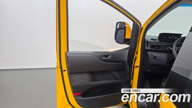 Hyundai Staria — Фото автомобиля 24