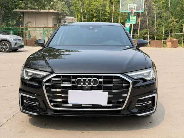 Audi A6L — Фото автомобиля 12