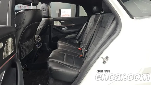 Mercedes-Benz GLE-Class — Фото автомобиля 3