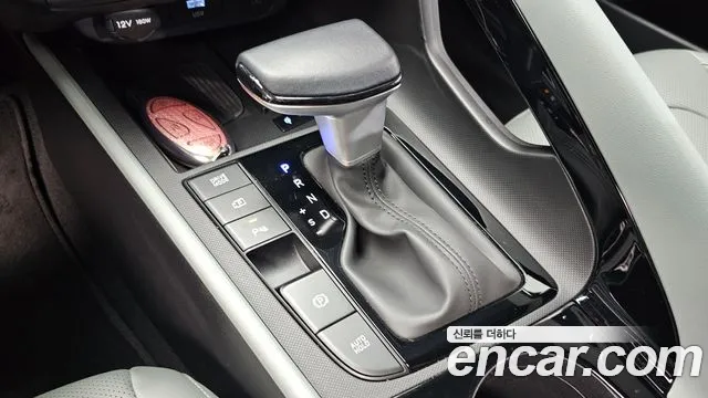 Hyundai AVANTE Inspiration — Фото автомобиля 2
