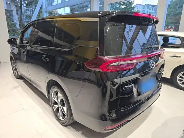 GAC Trumpchi M6 — Фото автомобиля 4