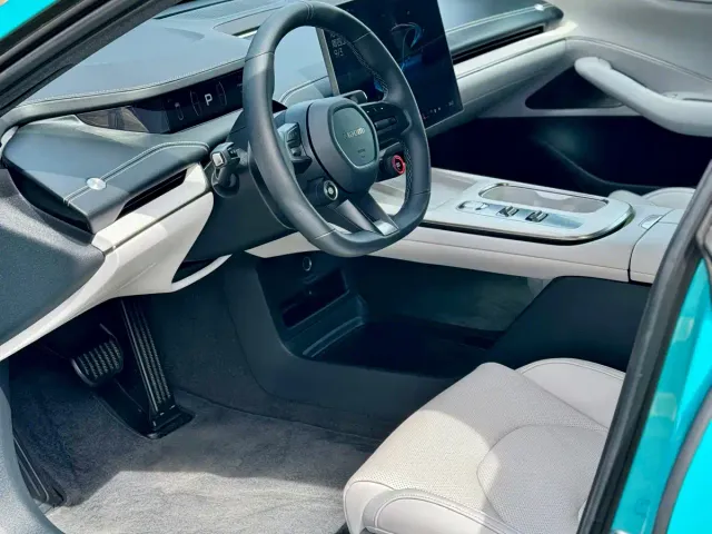 Xiaomi SU7 — Фото автомобиля 7