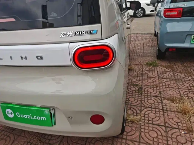 Wuling Hongguang Mini EV — Фото автомобиля 7