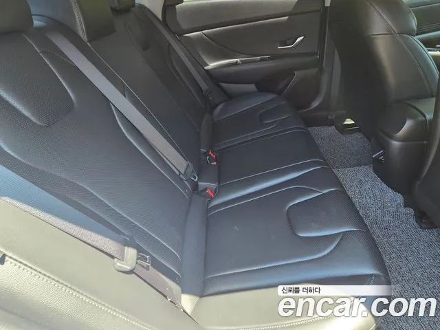 Hyundai AVANTE — Фото автомобиля 11