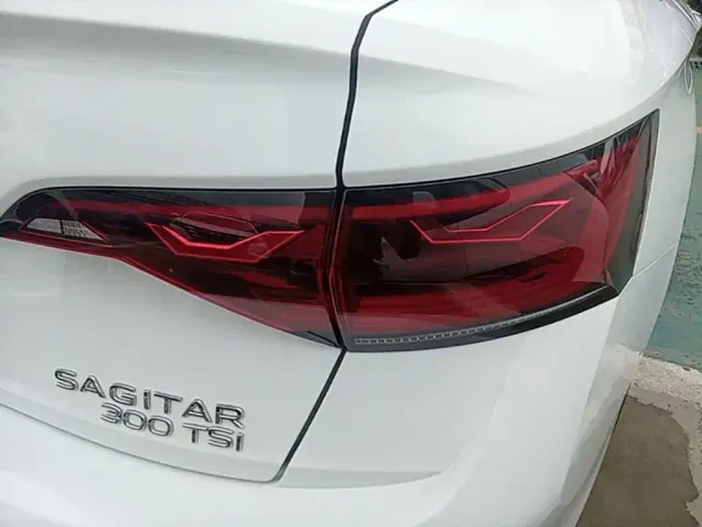 Volkswagen Sagitar — Фото автомобиля 7