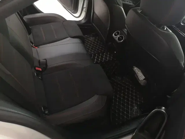 Mercedes-Benz A-Class — Фото автомобиля 16