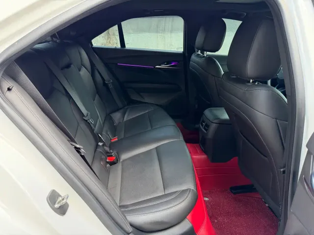 Cadillac CT4 — Фото автомобиля 13