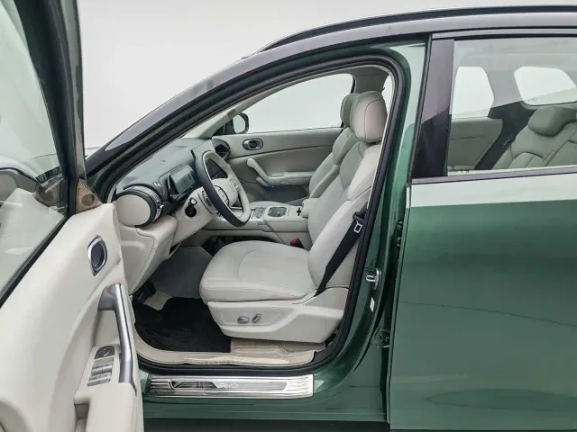 BYD Yuan PLUS — Фото автомобиля 11