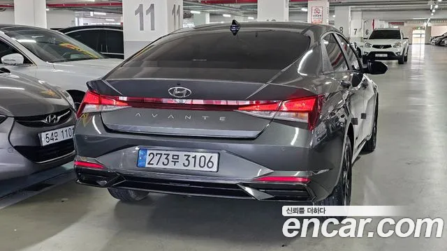 Hyundai Avante CN7 — Фото автомобиля 4